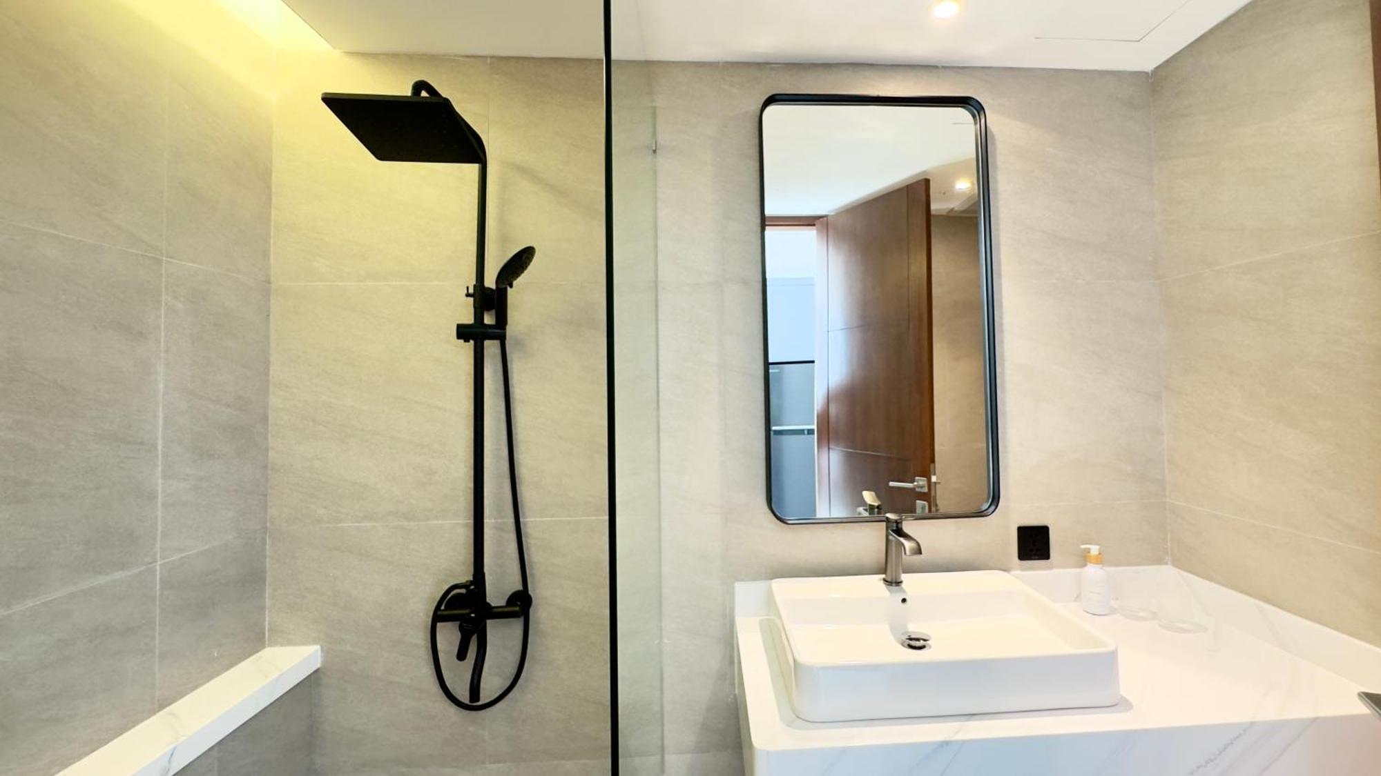 The R Apartments Pererenan Canggu  Exterior photo